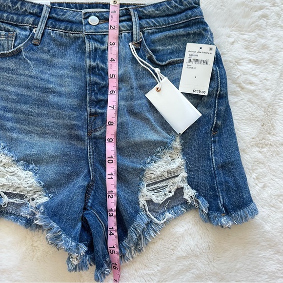 NWT!!! Good American women bombshell shorts size 26 US - Picture 10 of 10